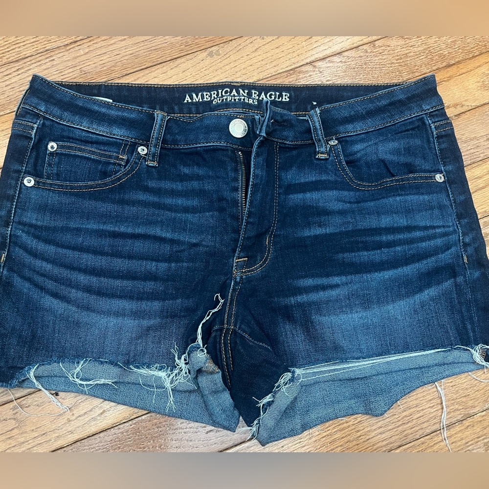 American Eagle Outfitters Women's Frayed Hem Jean Shorts Super Stretch 12